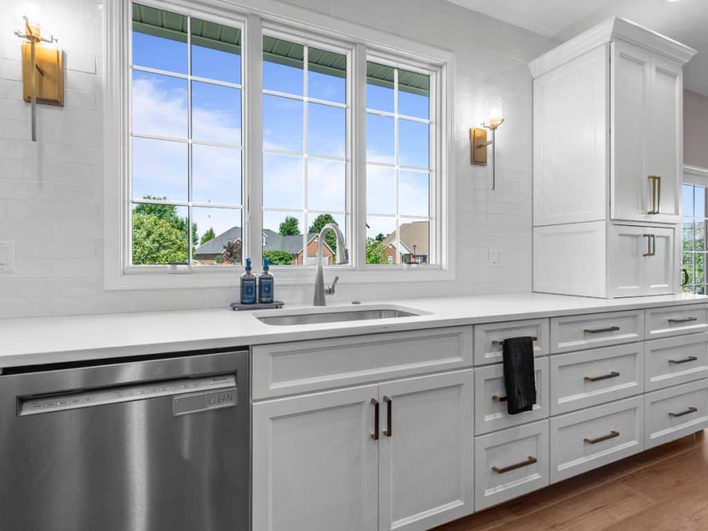 Luxury Kitchen - white with dark wood